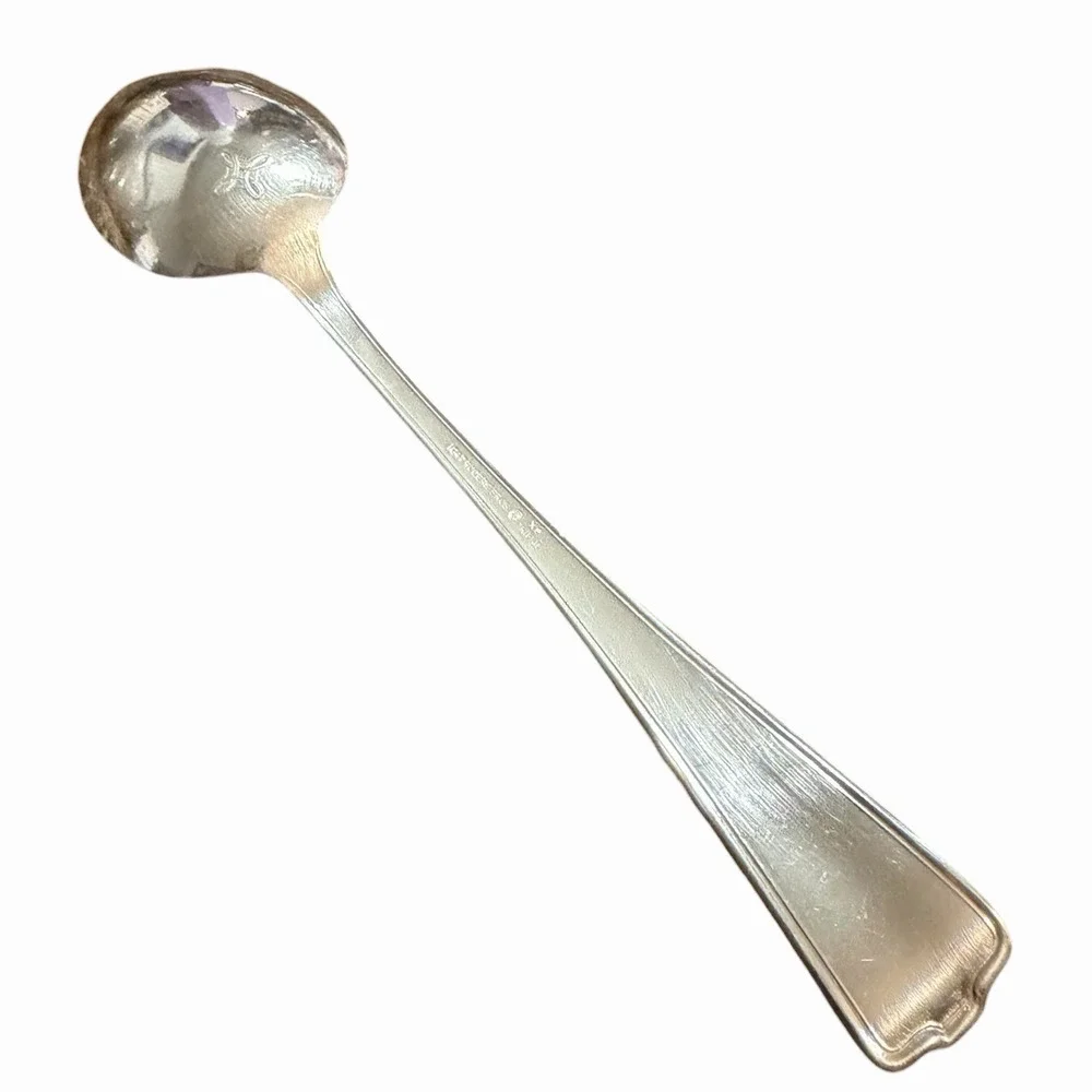 1847 Rogers Bros XS Triple Cromwell Pattern Serving Spoon Monogram‎ E